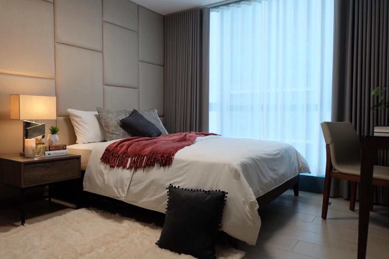 One Uptown Residence Taguig Exterior foto